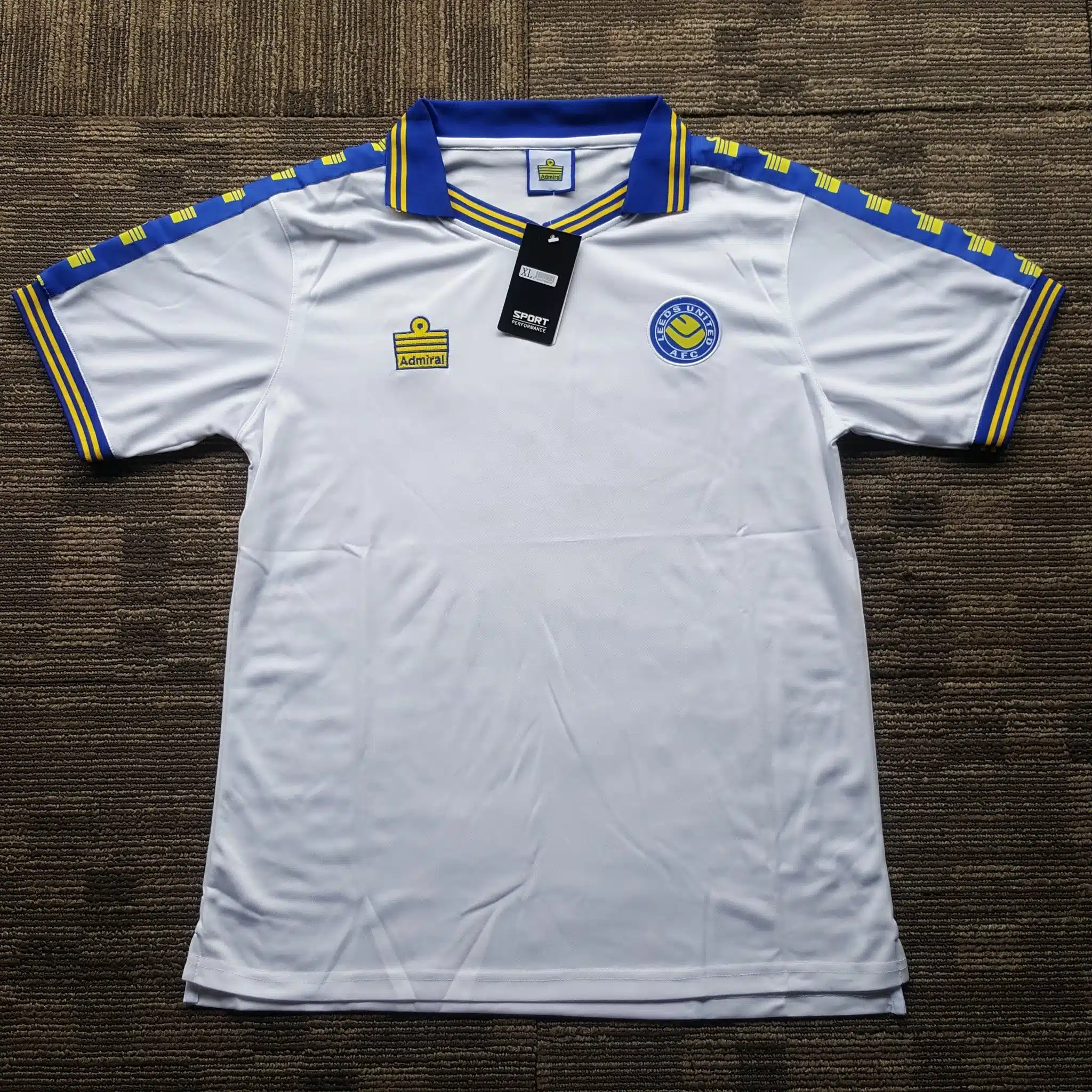 The Retro Kit | Leeds United 1979/1981 Home Kit