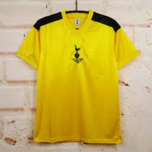 Tottenham Hotspur 1981/1982 Final Kit