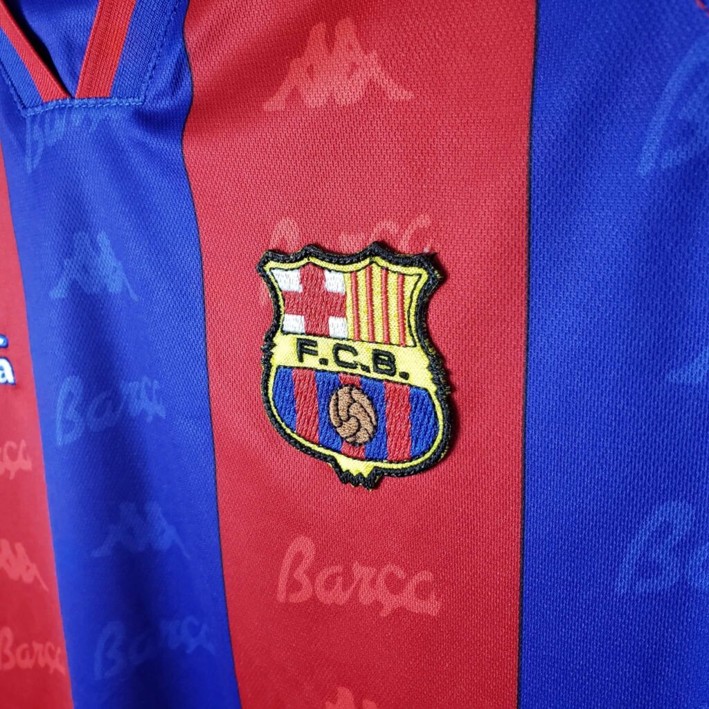 The Retro Kits | FC Barcelona 1996/1997 Home kit