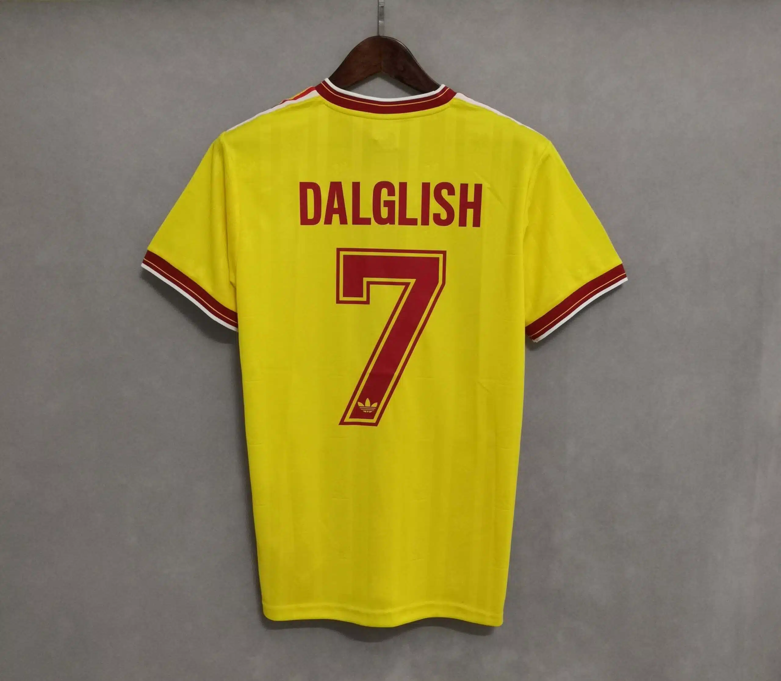 【37-4】リバプール　1985-1986 優勝記念　レトロシャツ Retro Liverpool Shirts | Liverpool FC Official Store