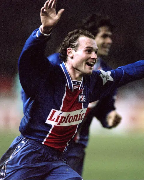 The Retro Kit | Paris Saint-Germain (PSG) 1994/1995 Home Kit