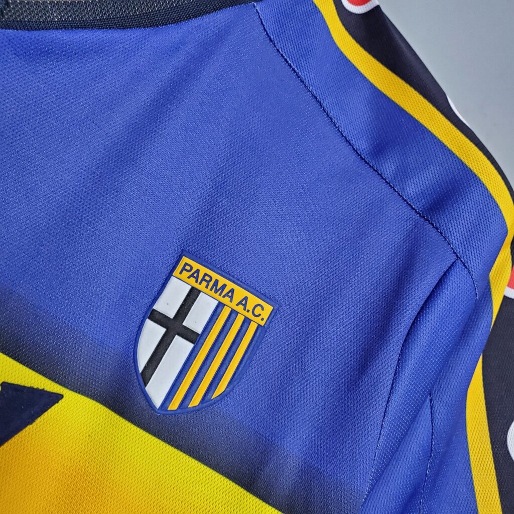 The Retro Kits | Parma Calcio 2001/2002 Home Kit