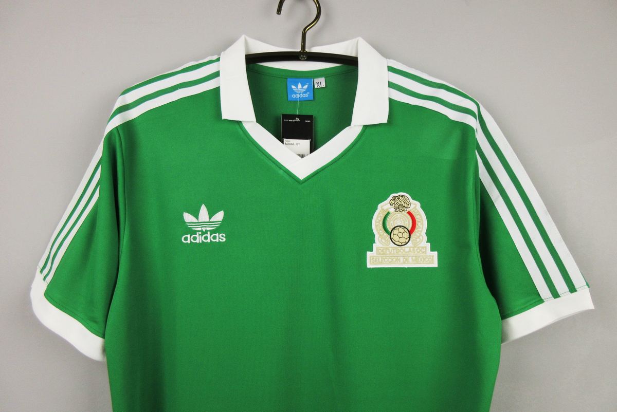 Mexico Away football shirt 1986.