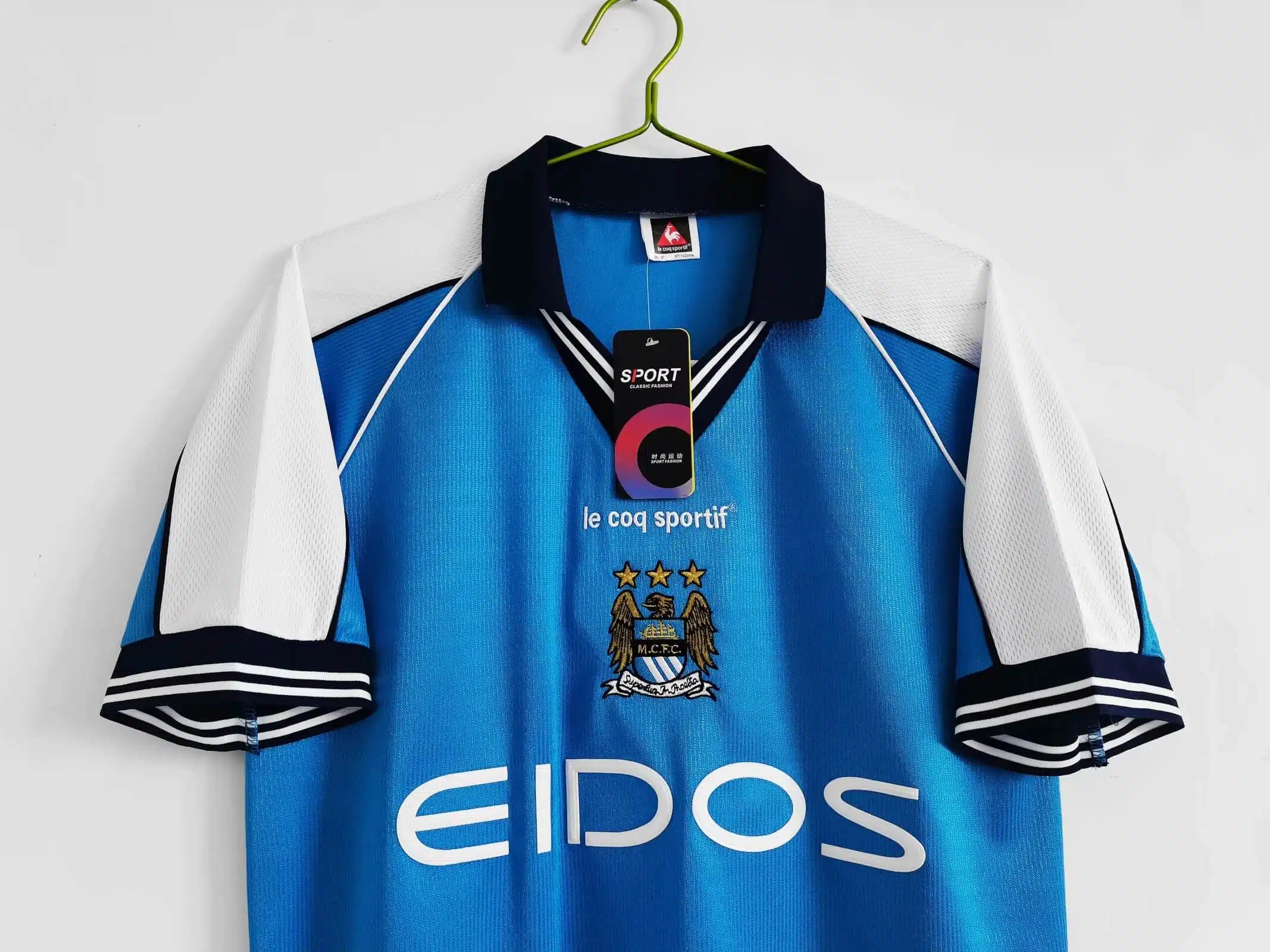 The Retro Kit | Manchester City 1999/01 Home Kit