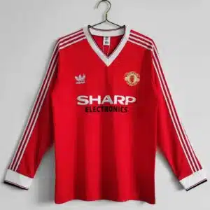 Manchester United 1982/1983 Home Kit - Long Sleeve