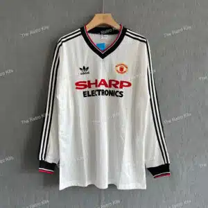 Manchester United 1982/1984 Away Kit - Long Sleeve