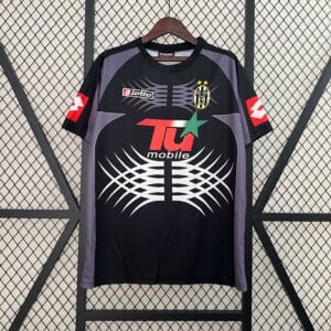 Juventus FC 2001/2002 European Goalkeeper Kit