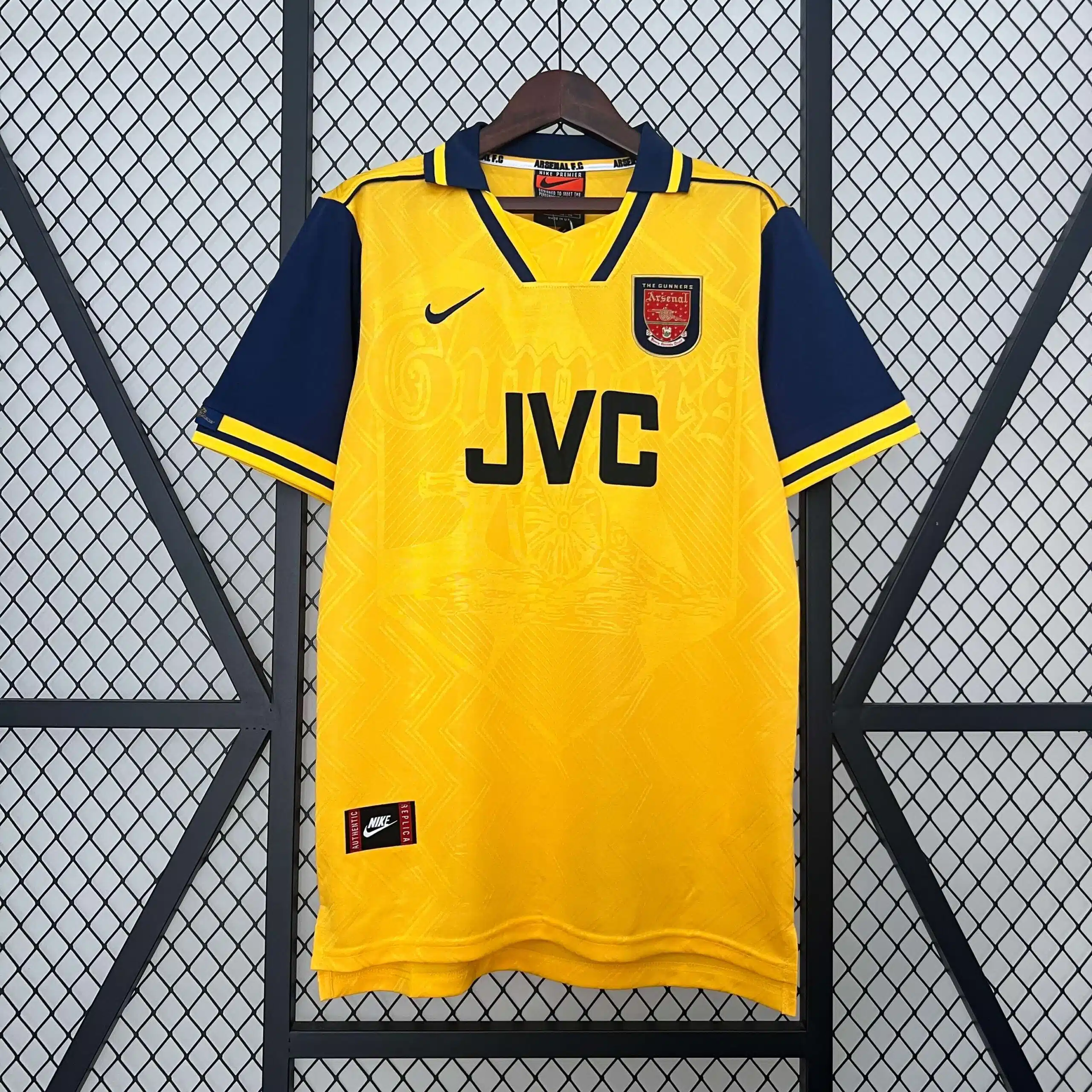 The Retro Kit | Arsenal 1996/1997 Away Kit