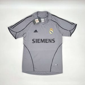 Real Madrid 2005/2006 Third Away kit