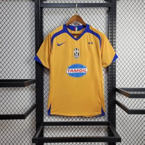 Juventus FC 2005/2006 Third Kit