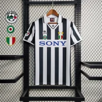 Juventus FC 1995/1996 Home Kit