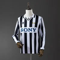 Juventus FC 1996/1997 Home Kit - Long sleeve