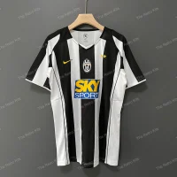Juventus FC 2004/2005 Home Kit