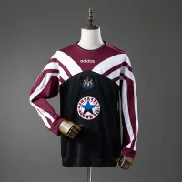 Newcastle Utd 1995/1996 Training Kit- Long sleeve