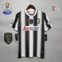 Juventus FC 2010/2011 Home Kit