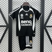 Real Madrid 2006/2007 Away Kit - KIDS